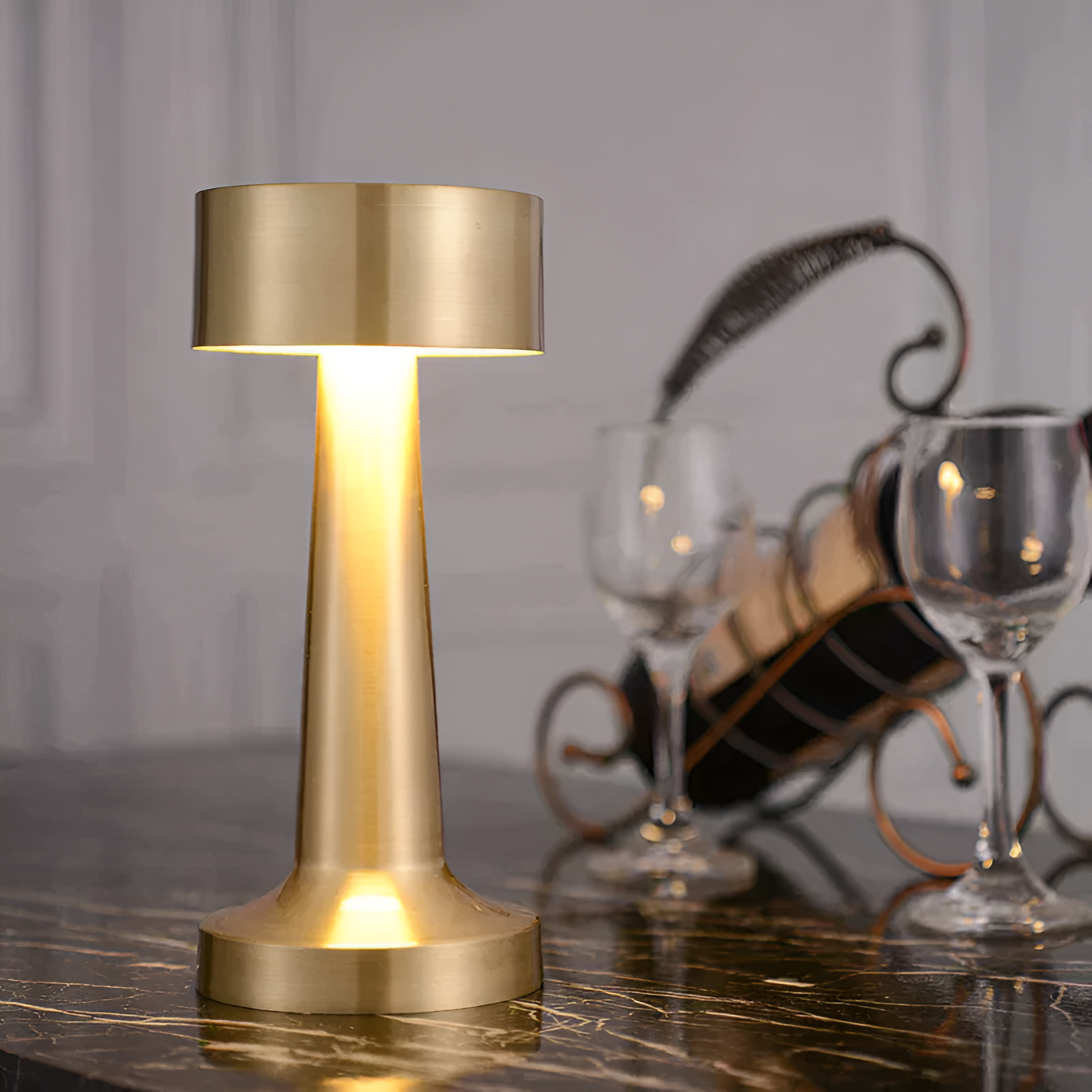 Lampe LED avec station de charge USB
