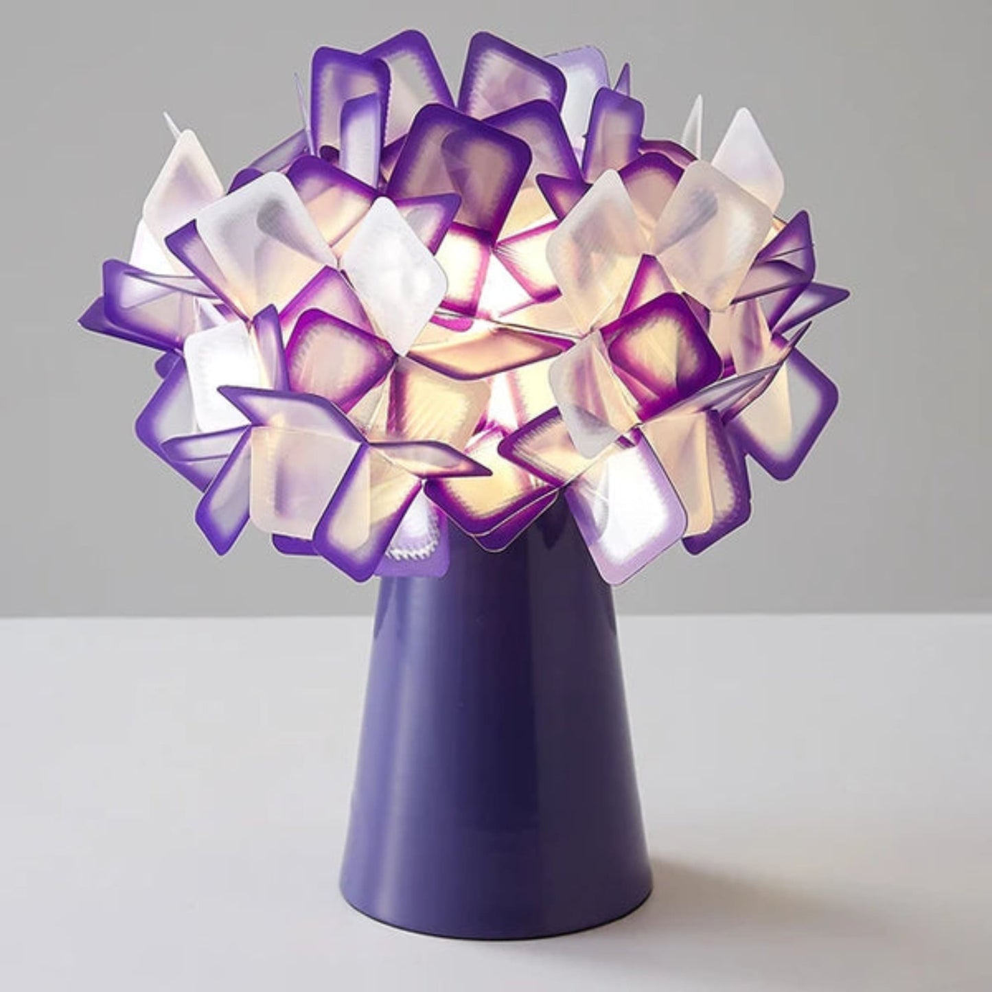 Lampe de Table LED Contemporaine Beam