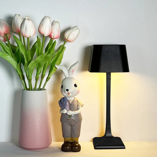 Lampe de Table USB – Élégant Luminaire LED au Design Carré pour Bureau et Maison