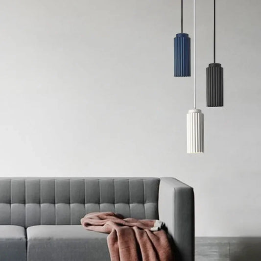 Suspension LED haut de gamme pour un intérieur minimaliste