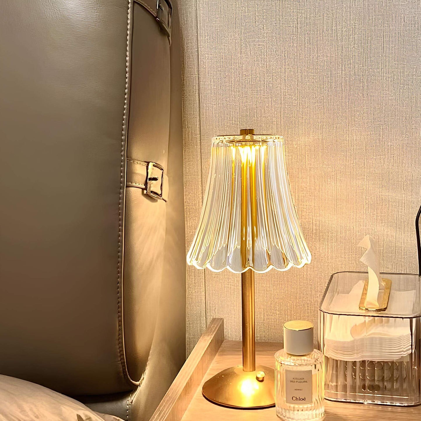 Lampe de Table LED Élégante au Design Rétro pour un Éclairage Sophistiqué